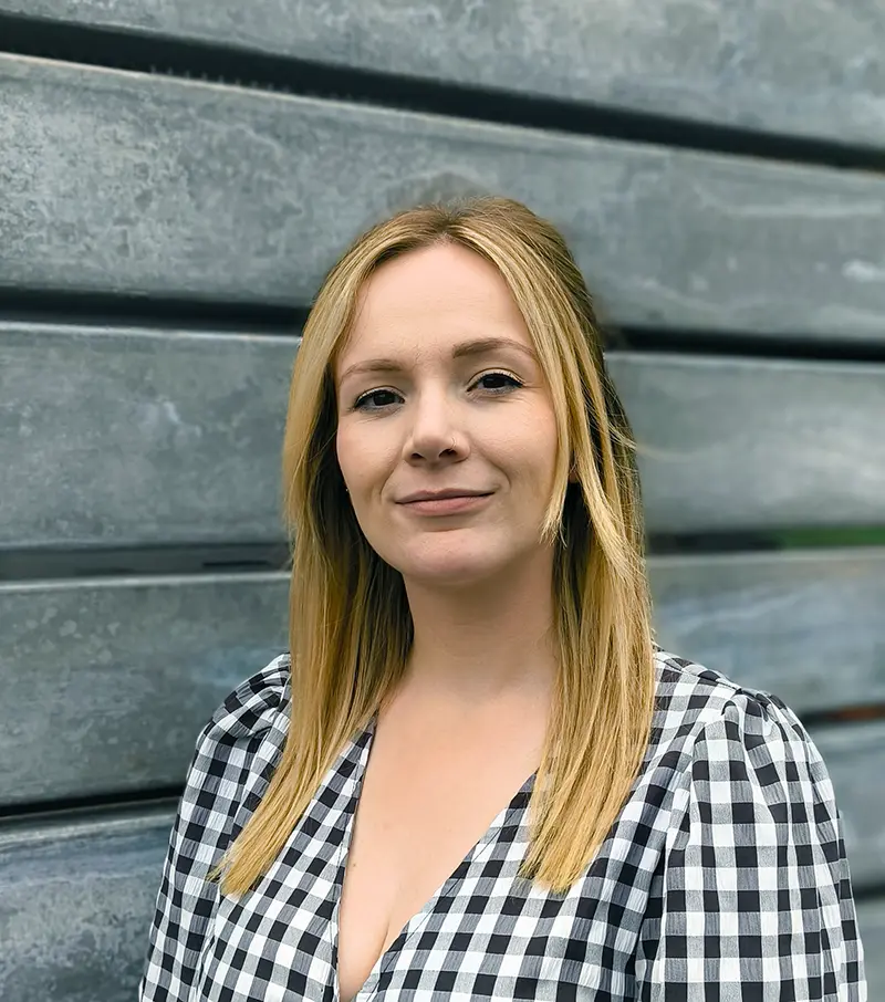Laura WIndsor